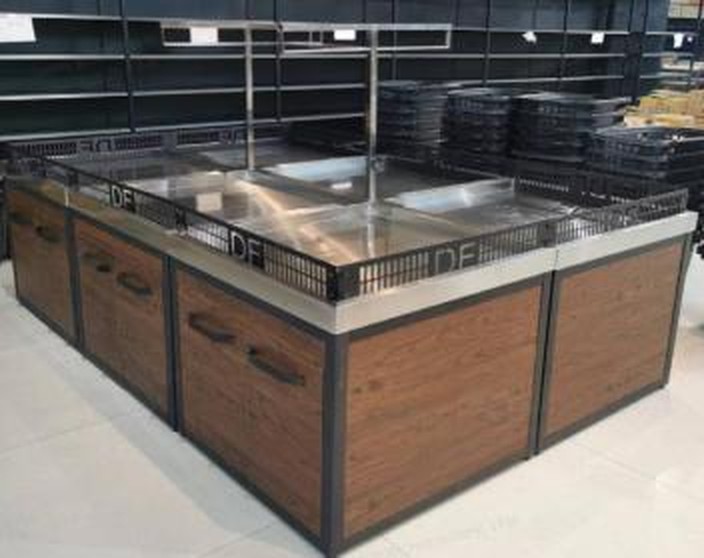 Square Fence-Model Produce Rack 3.3 x 3.3 ft